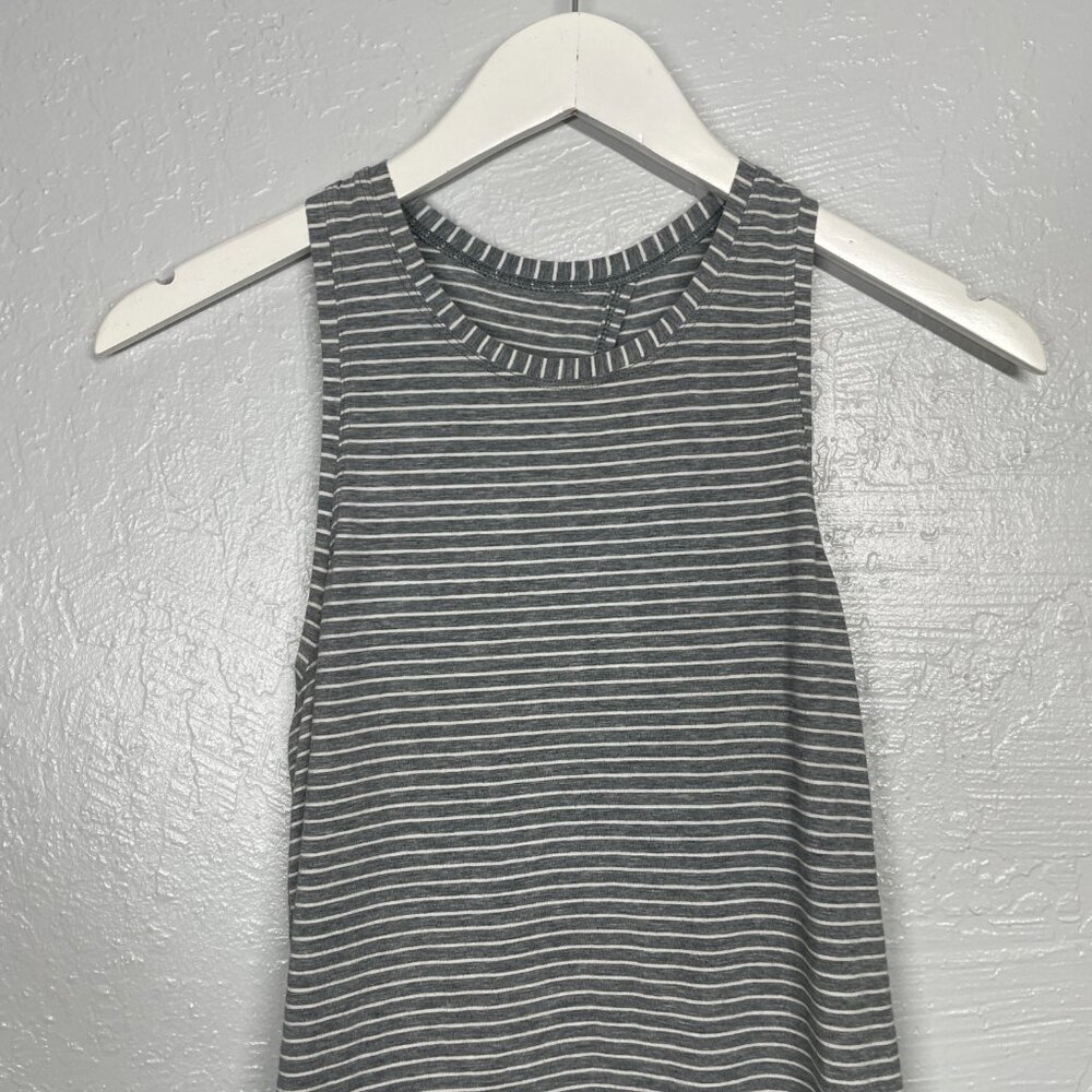 Lululemon Women 4 Gray White All Tied Up Tank Striped Open Back Athletic Workout - Picture 3 of 7